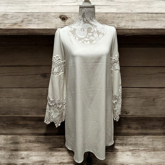 HYFVE White Lace Sleeve Boho Mini Dress - Size M, V-Back, Flowy & Chic Event - Picture 1 of 15